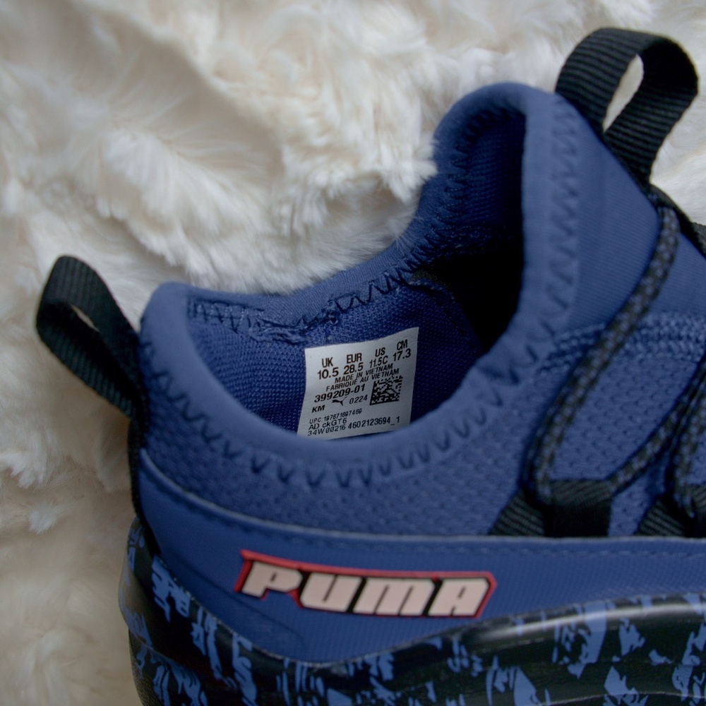 Puma Kids Blue Sneakers with Black and Red Accents - Picture 7 of 8